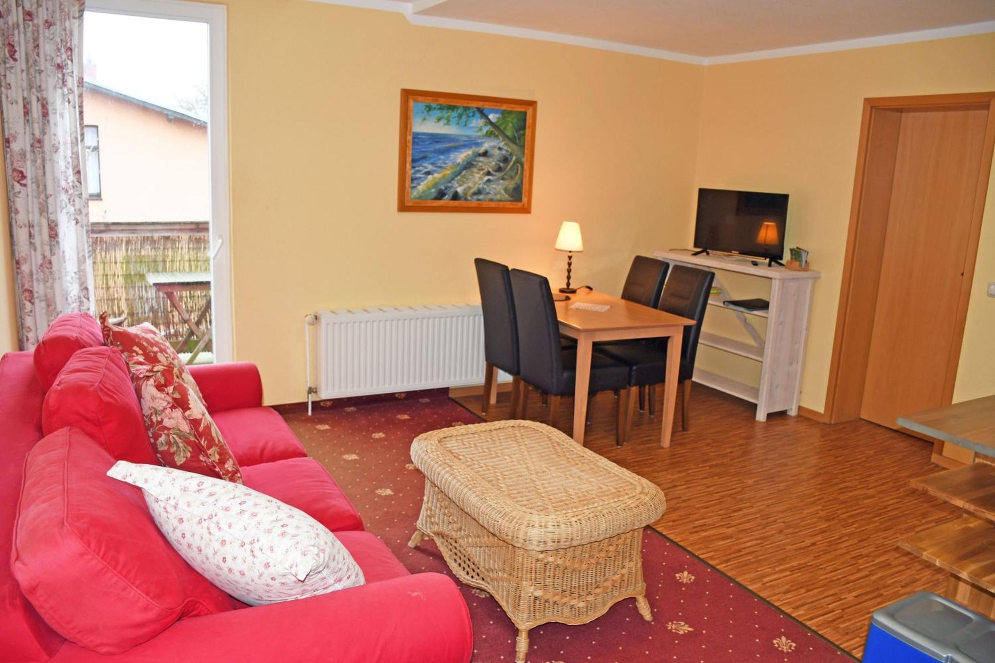 Apartment Appartementhaus Auf Moenchgut Thiessow