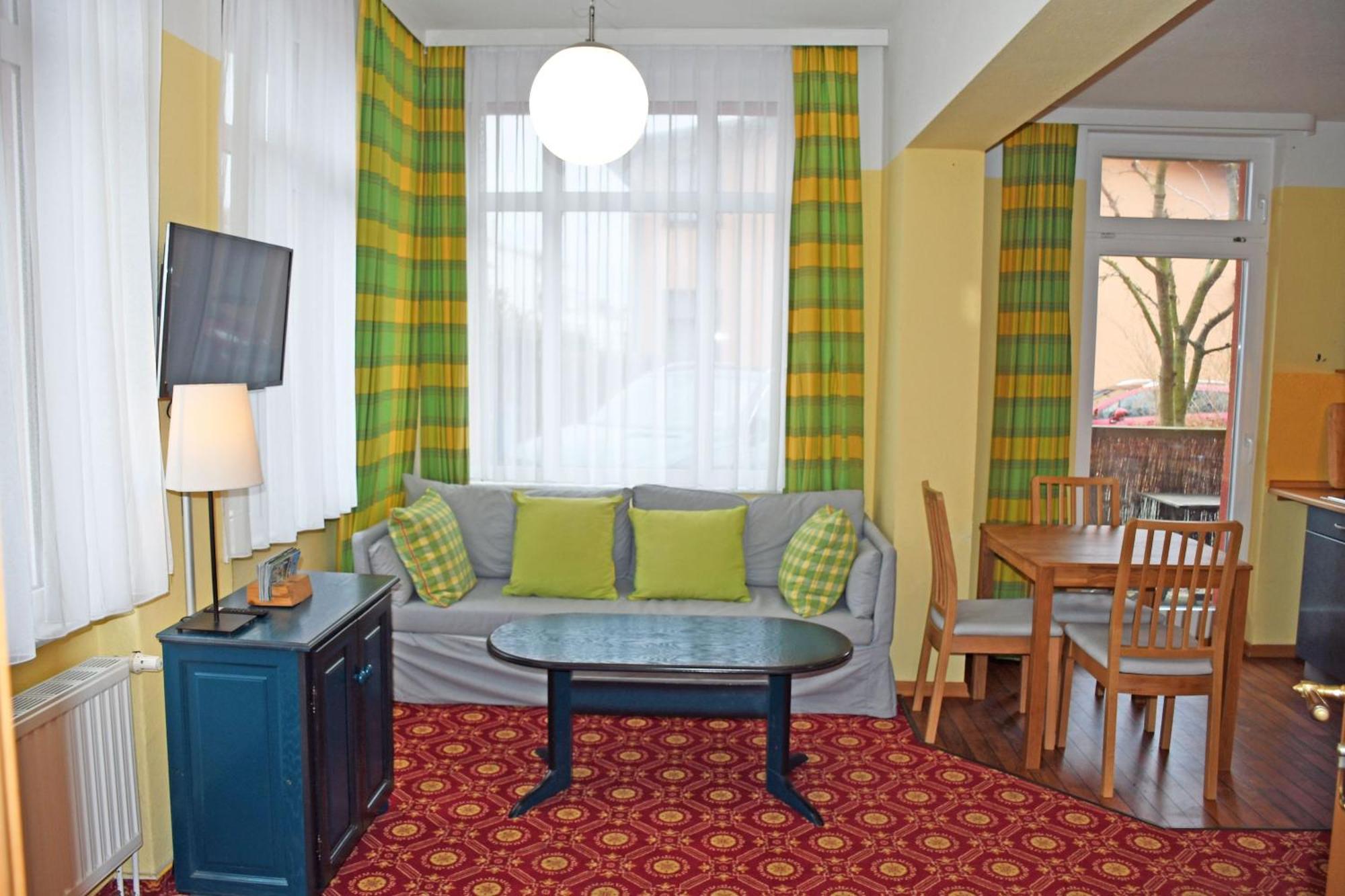 Apartment Appartementhaus Auf Moenchgut *